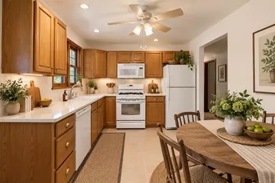 1539 Spring Garden Street, Wilson, PA 18042 - Photo 11