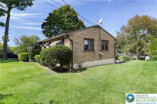 1539 Spring Garden St, Wilson Boro, PA 18042 - Photo 3