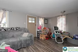922 S Filmore St, Allentown City, PA 18103 - Photo 5