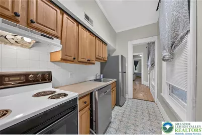 317 N 10th Street, Allentown City, PA 18102 - Photo 3