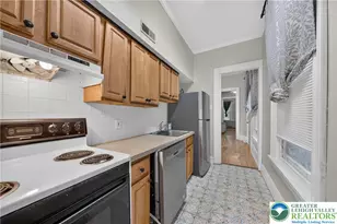 317 N 10th St, Allentown City, PA 18102 - Photo 3