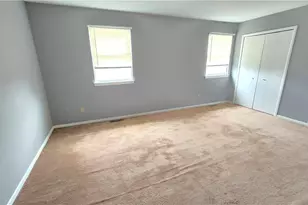 1946 Alberta Dr, Whitehall Township, PA 18052 - Photo 29