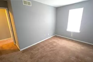 1946 Alberta Dr, Whitehall Township, PA 18052 - Photo 21