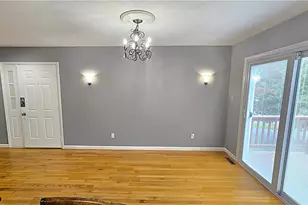 1946 Alberta Dr, Whitehall Township, PA 18052 - Photo 9