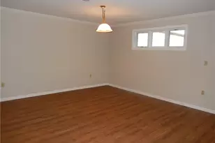 4240 Tilghman St, South Whitehall Township, PA 18104 - Photo 5