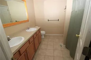 1703 Pinewind Dr, Lower Macungie Township, PA 18011 - Photo 25