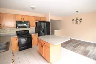 1703 Pinewind Dr, Lower Macungie Township, PA 18011 - Photo 5