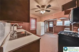 2409 Lennox St, Wilson Boro, PA 18042 - Photo 15