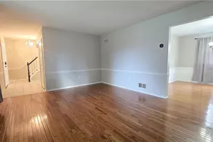 3039 Magnolia Cir, Lower Macungie Township, PA 18062 - Photo 5
