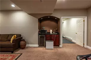 2208 Pembrooke Dr, Lower Macungie Township, PA 18062 - Photo 51