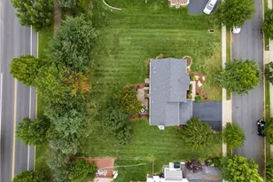 2208 Pembrooke Dr, Lower Macungie Township, PA 18062 - Photo 61