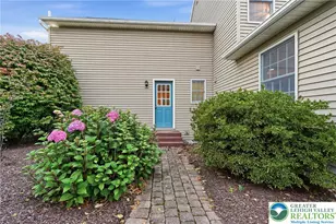 407 Danielle Dr, Bushkill Twp, PA 18064 - Photo 57