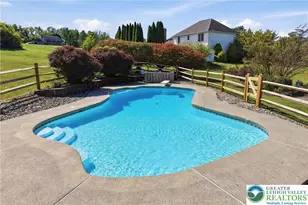 407 Danielle Dr, Bushkill Twp, PA 18064 - Photo 51
