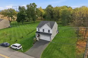 9524 Newtown Rd, Upper Macungie Township, PA 18031 - Photo 5