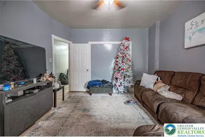 1138 W Maple Street, Allentown City, PA 18102 - Photo 5