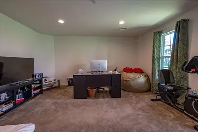 8 Yellow Rose Lane, Palmer Twp, PA 18045 - Photo 7