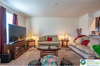 8 Yellow Rose Lane, Palmer Twp, PA 18045 - Photo 15