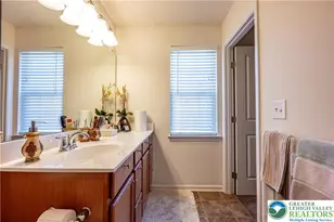 8 Yellow Rose Ln, Palmer Twp, PA 18045 - Photo 27