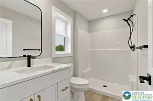830 Hunter St, North Catasauqua Bor, PA 18032 - Photo 17