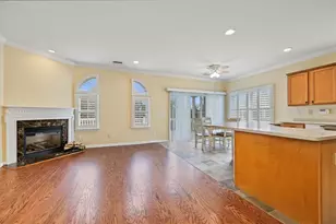 5086 Valley Stream Ln, Macungie Boro, PA 18062 - Photo 3