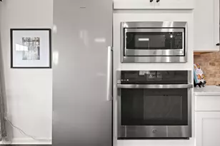 4488 Stonebridge Dr, Macungie Boro, PA 18062 - Photo 11