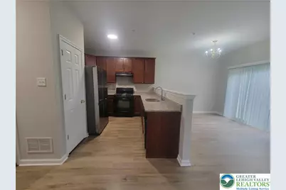 929 King Way, Upper Macungie Township, PA 18031 - Photo 3