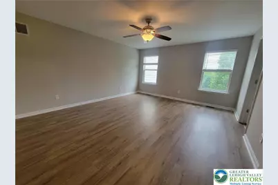 929 King Way, Upper Macungie Township, PA 18031 - Photo 9
