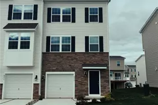8215 Brodie Ct, Upper Macungie Township, PA 18031 - Photo 1