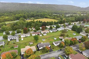 4230 Heritage Ln, Lehigh Township, PA 18088 - Photo 29