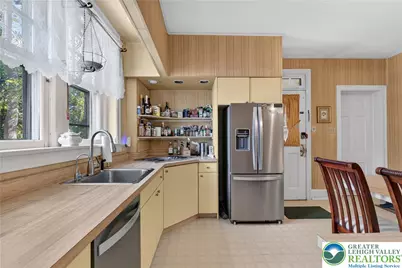 1800 W Union Boulevard #1, Bethlehem City, PA 18018 - Photo 27