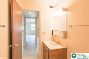 1464 Cedar Crest Blvd, South Whitehall Township, PA 18014 - Photo 23