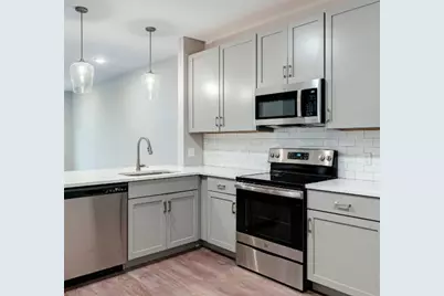 2265 Lafayette Park Drive #B5, Forks, PA 18040 - Photo 3