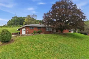 183 Hemlock Dr, Mahoning Twp, PA 18235 - Photo 3