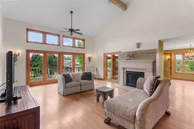 377 Farmhouse Lane, Bushkill Twp, PA 18091 - Photo 5