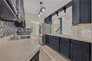 1244 Old Gate Rd, Allen Township, PA 18067 - Photo 11