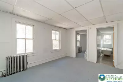 310 E Snyder Avenue, Lansford, PA 18232 - Photo 17