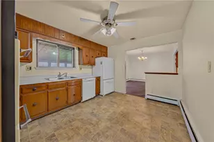 7485 Catalpa Dr, Lower Macungie Township, PA 18062 - Photo 13