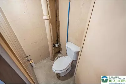 808 S 10th Street, Allentown City, PA 18103 - Photo 29