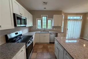 4118 Waterford Dr, Upper Saucon Township, PA 18034 - Photo 9