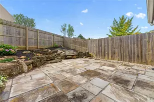 1097 Barnside Rd, Allentown City, PA 18103 - Photo 5