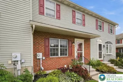 1058 Fredrick Blvd, Muhlenberg Township, PA 19605 - Photo 3