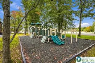 425 Scotch Pine Dr, Pocono Summit, PA 18346 - Photo 11
