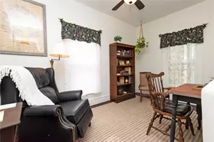 527 Delaware Ave, Portland Boro, PA 18343 - Photo 43