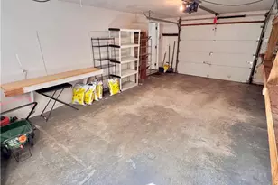 7321 E Hillcrest Ln, Slatington Boro, PA 18080 - Photo 11