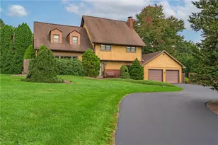 4683 Steven Ln, Lehigh Township, PA 18088 - Photo 1