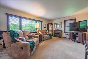 4683 Steven Ln, Lehigh Township, PA 18088 - Photo 5
