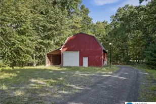 12 Old Farm Rd, East Stroudsburg, PA 18302 - Photo 3