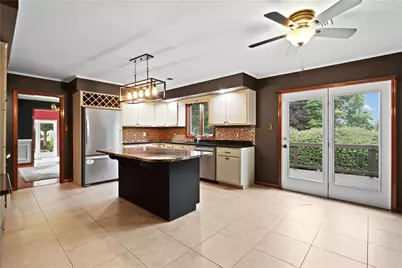 5538 Heather Lane, South Whitehall Township, PA 18069 - Photo 7