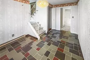 7672 Hilltop Ct, New Tripoli, PA 18066 - Photo 3