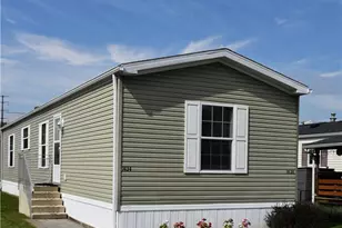 7434 Marquis Dr, Upper Macungie Township, PA 18087 - Photo 3